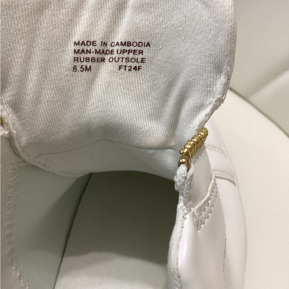 Michael Kors White Gold Zip Front Sneakers NEW W/Box  Size 6.5 - Picture 10 of 12